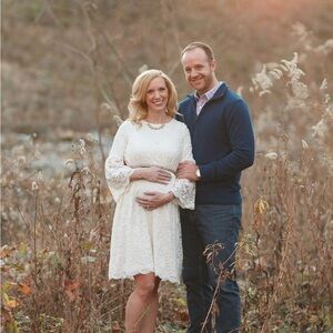 Elegant Cream Lace Maternity Dress